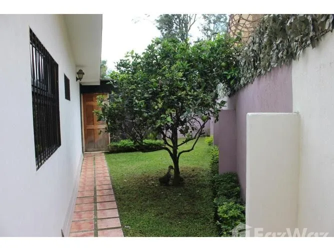 3 Bedroom House for Sale in Goicoechea, San Jose for $152,000, photo 2