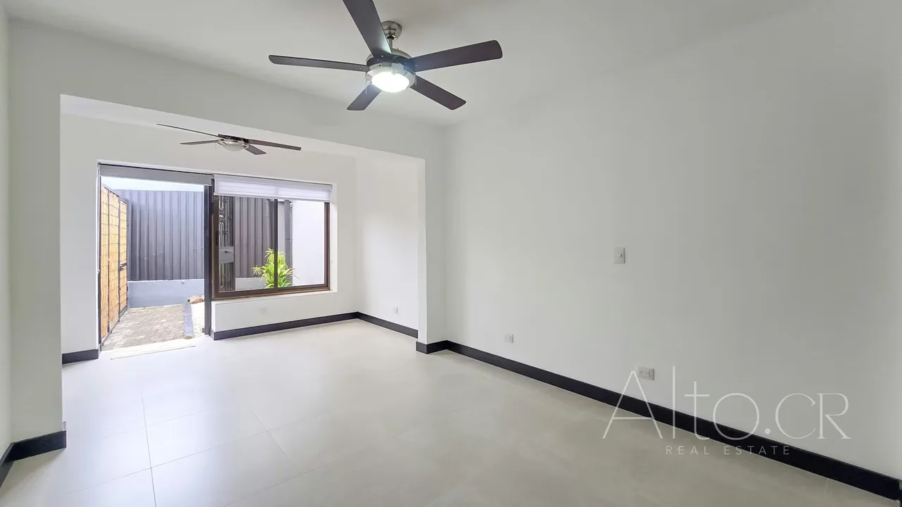 Apartment on 2nd level is within a residential in Pozos de Santa Ana with avocado and 24 / 7 is in a set of 3 apartments, it is in perfect condition of maintenance with spacious ..., photo 5