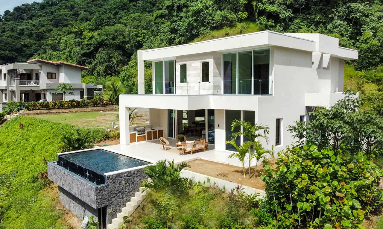 Contemporary Luxury Fairway Estate, Los Suenos Resort | Costa Rica Real Estate | Jaco Realty
