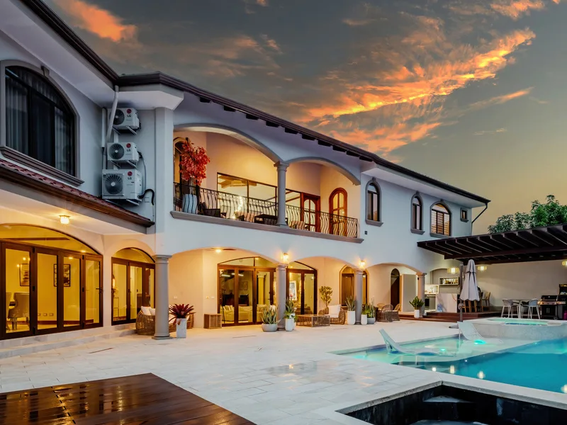 6 Bed Single Family Homes For Sale in Perez Zeledon, photo 2