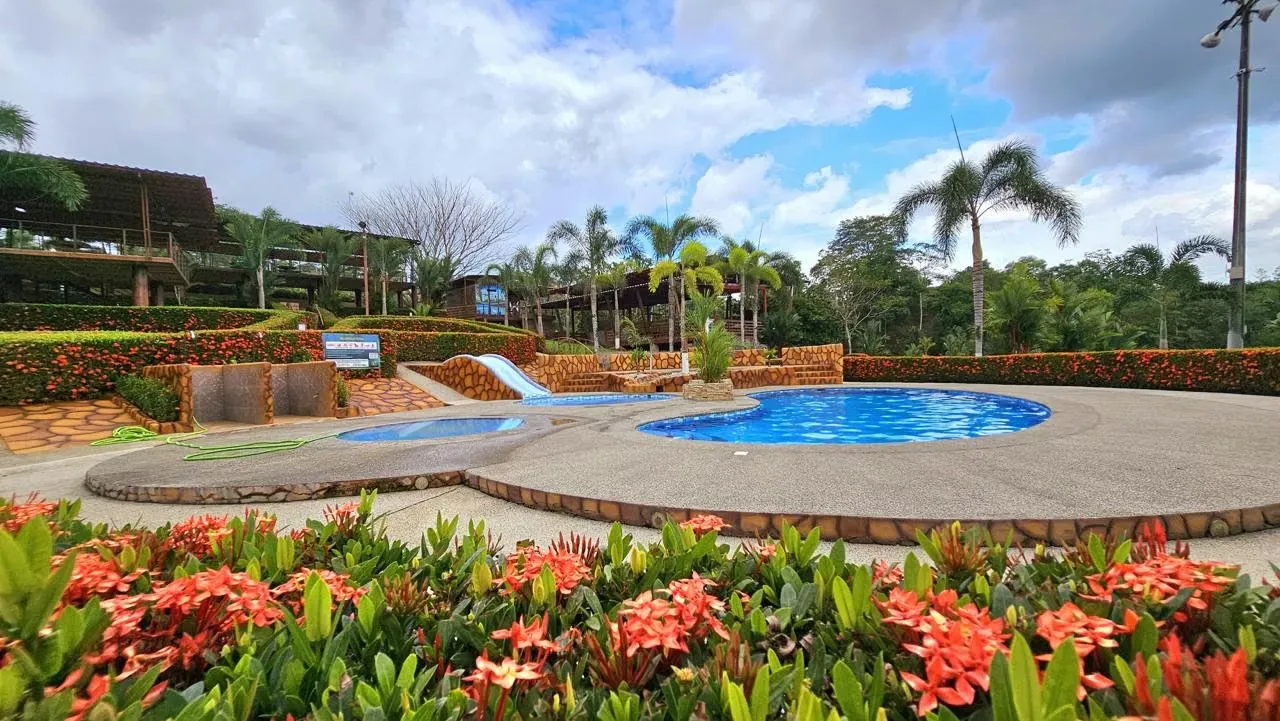 House for sale in San Carlos in a private residential area