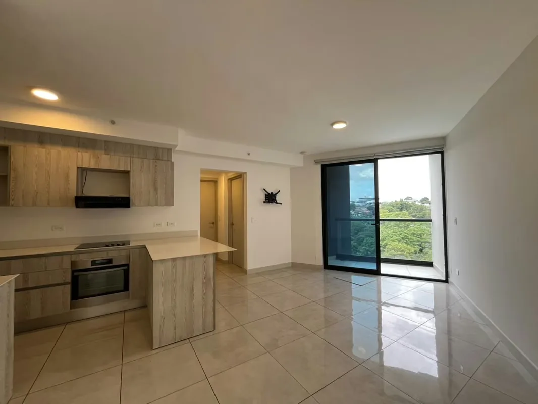 Viva en uno de los condominios más modernos y exclusivos de Sabana, con una ubicación privilegiada, amenidades de primer nivel y la comodidad que usted busca.