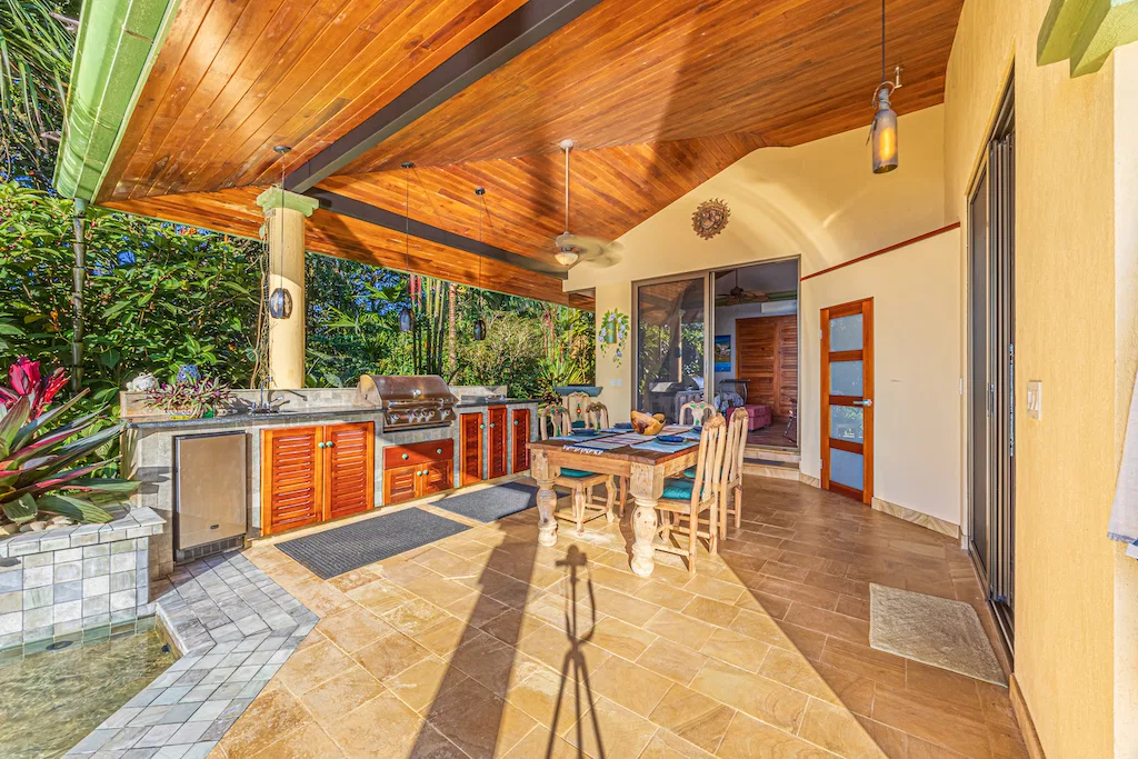 LUXURY HOME WITH OCEAN VIEWS AND GUEST HOUSE – 3.39 ACRES, photo 15