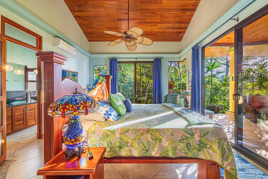 LUXURY HOME WITH OCEAN VIEWS AND GUEST HOUSE – 3.39 ACRES, photo 18