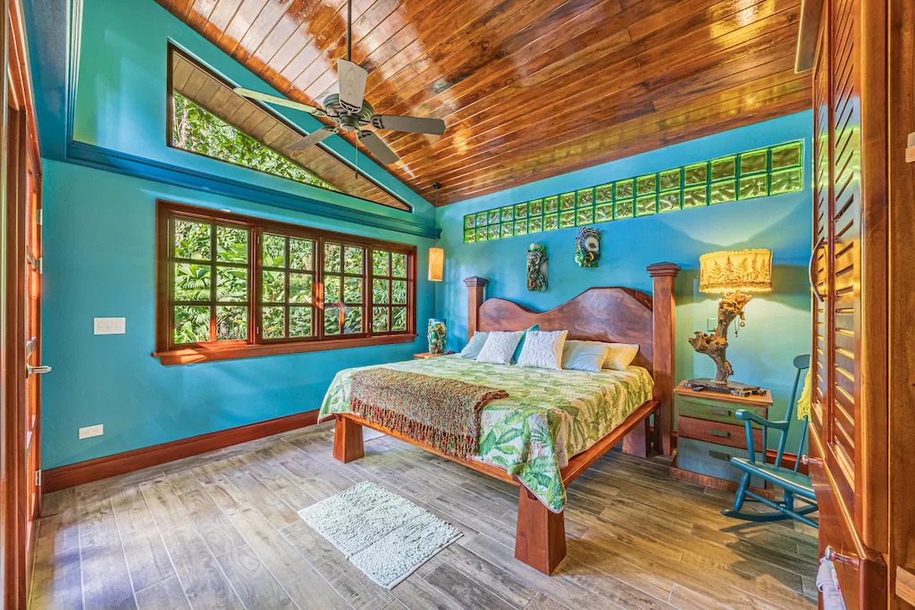 LUXURY HOME WITH OCEAN VIEWS AND GUEST HOUSE – 3.39 ACRES, photo 20