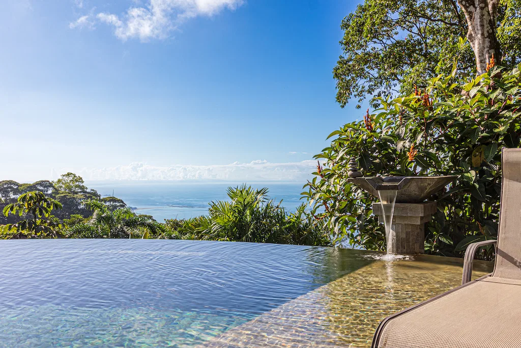 LUXURY HOME WITH OCEAN VIEWS AND GUEST HOUSE – 3.39 ACRES, photo 24
