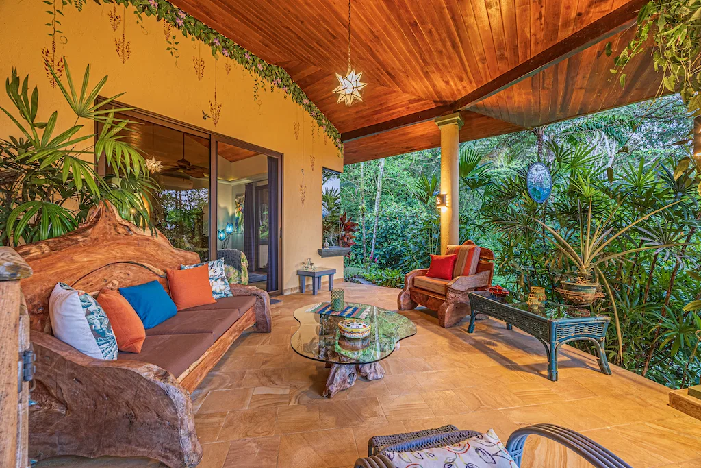 LUXURY HOME WITH OCEAN VIEWS AND GUEST HOUSE – 3.39 ACRES, photo 9