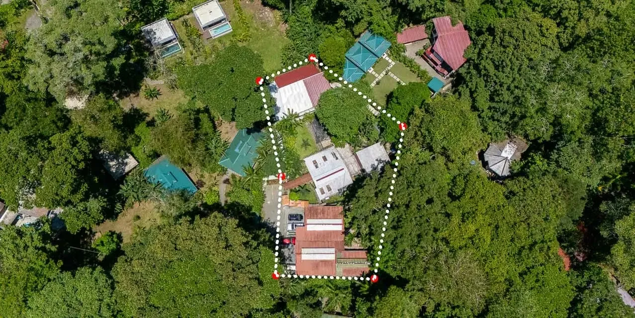 Commercial 12BR in Puerto Viejo Playa Chiquita - Income Villas - 8%