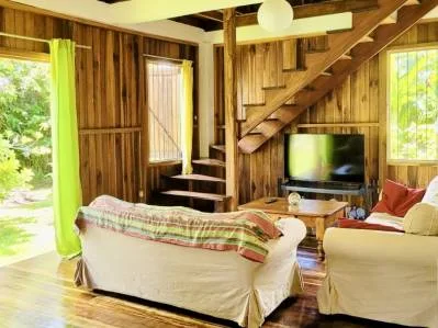 Casa Pipa: Tu Auténtico Escondite en Cahuita con Piscina 🥥, photo 4