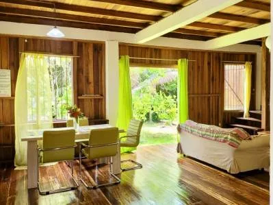 Casa Pipa: Tu Auténtico Escondite en Cahuita con Piscina 🥥, photo 5