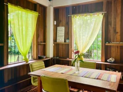 Casa Pipa: Tu Auténtico Escondite en Cahuita con Piscina 🥥, photo 9