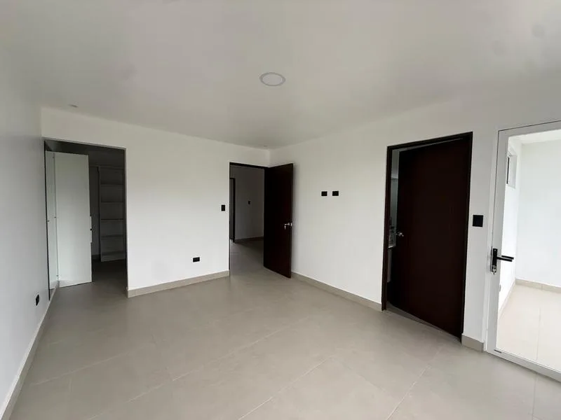 4 Bed Condo For Sale in Tres Ríos, photo 9