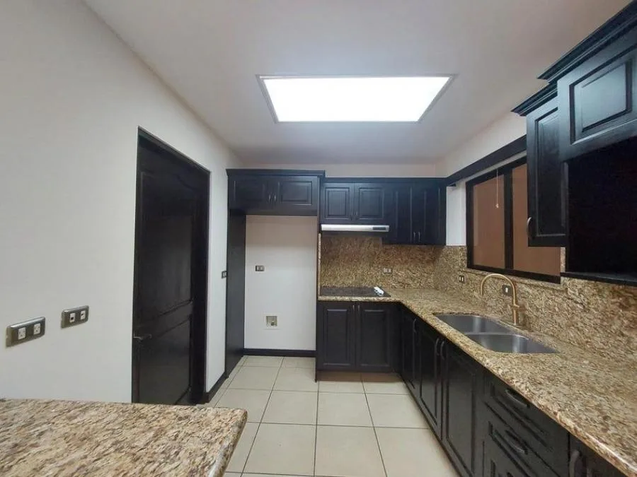 Venta de Casa en Montes de Oca, San José. RAH 25-1242 - Venta en Montes de Oca, photo 9