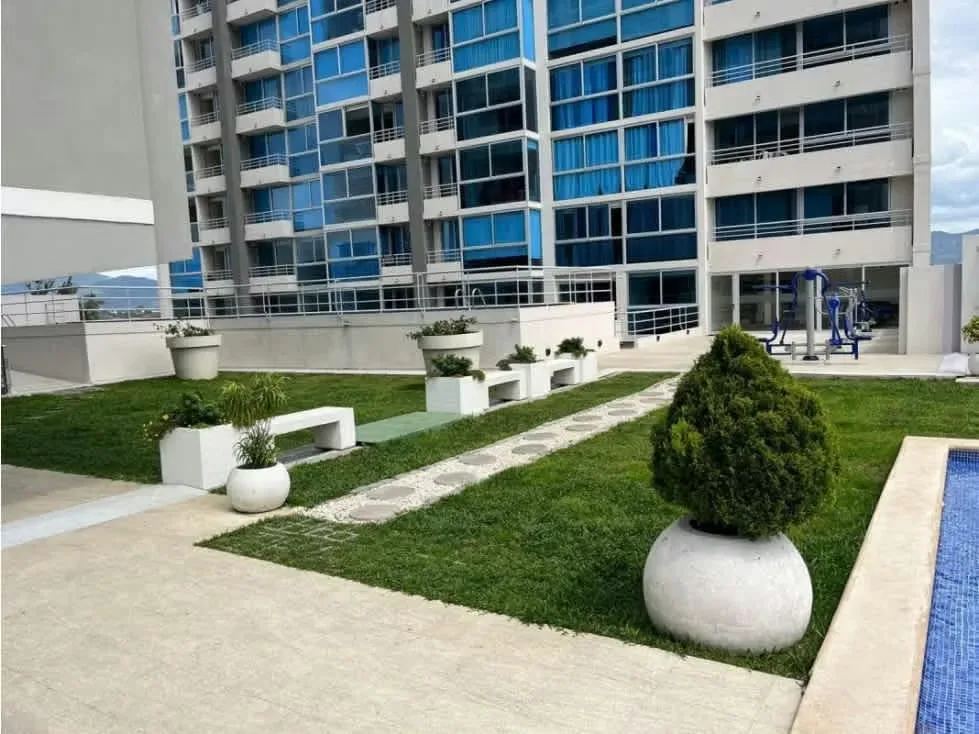 Excelente Oportunidad. Apartamento en Condominio Torre Yoses, epicentro de desarrollo inmobiliario con varios proyectos en ejecución que dan plusvalía a la zona. Colindante con ..., photo 5