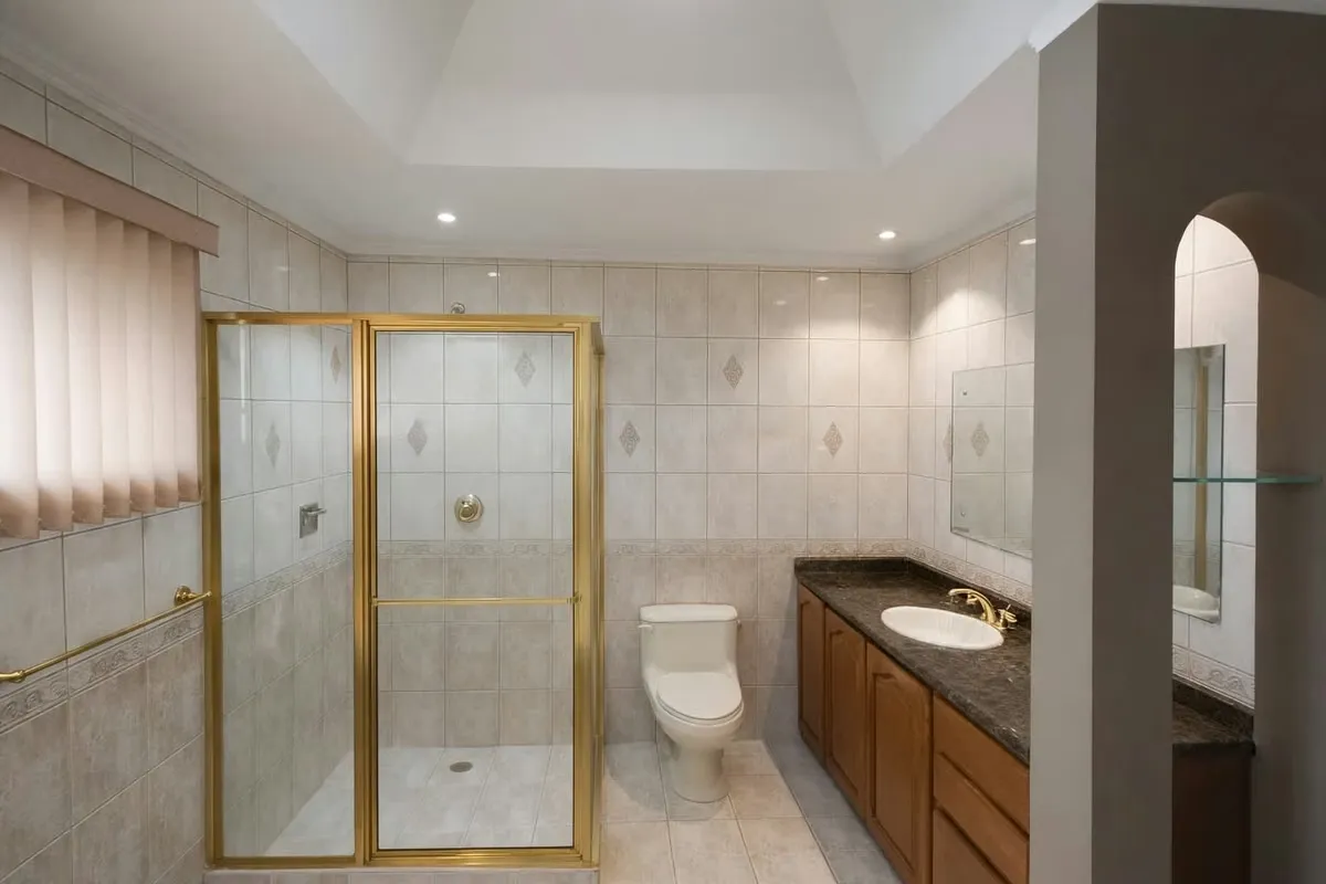 Descubra una elegante residencia ubicada en una de las zonas residenciales más consolidadas y solicitadas del cantón de Goicoechea., photo 12
