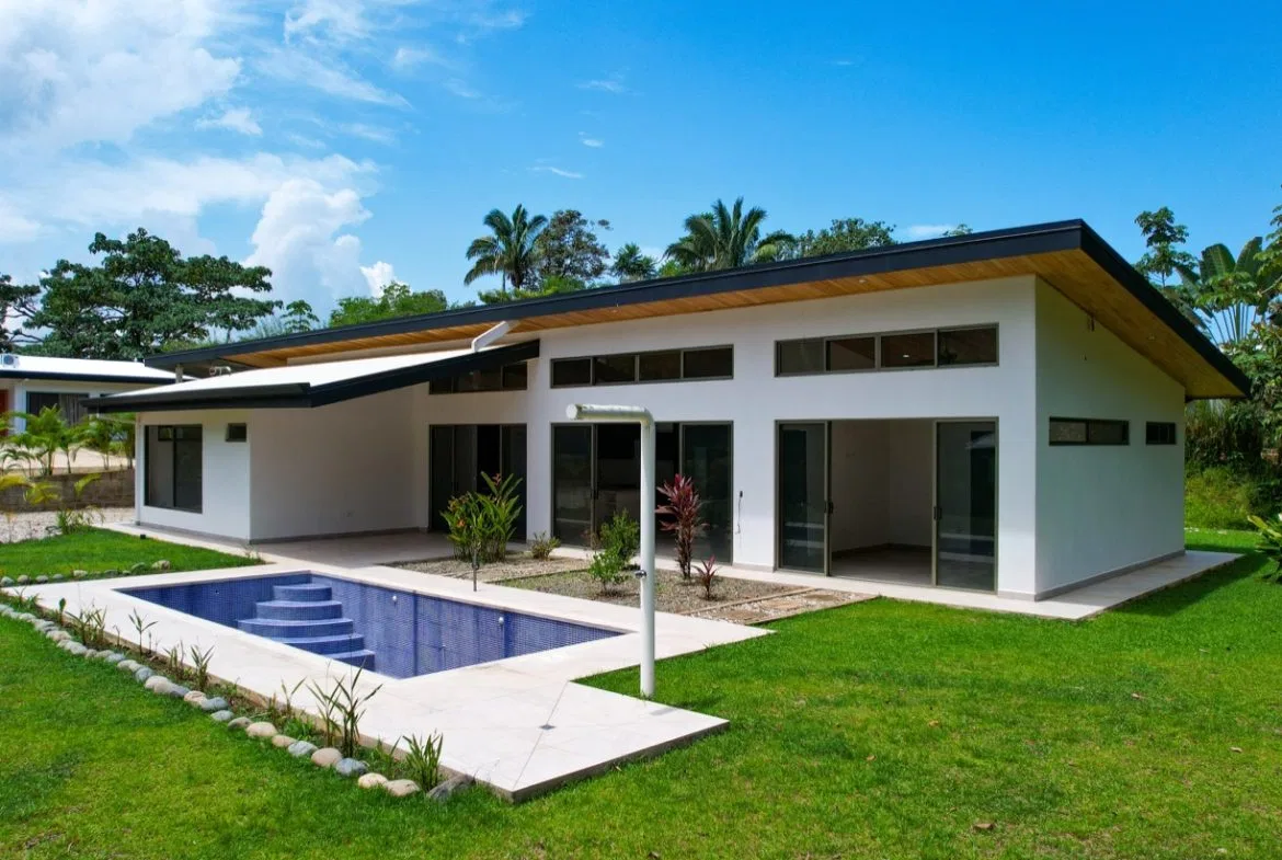 PROPERTY WITH THREE BEDROOM HOME IN A GATED COMMUNITY, IN OJOCHAL – 0.25 ACRES, photo 4