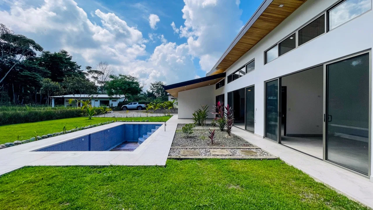 PROPERTY WITH THREE BEDROOM HOME IN A GATED COMMUNITY, IN OJOCHAL – 0.25 ACRES, photo 5