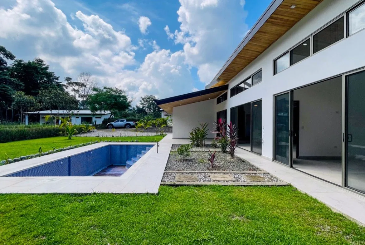 PROPERTY WITH THREE BEDROOM HOME IN A GATED COMMUNITY, IN OJOCHAL – 0.25 ACRES, photo 6