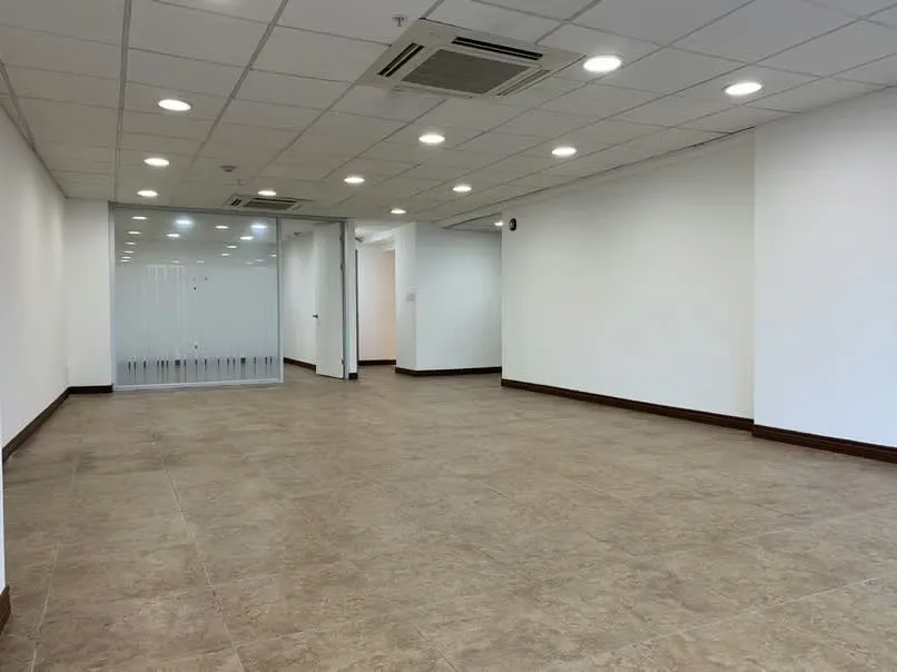 * Lobby doble altura, acceso especial a oficinas, photo 4