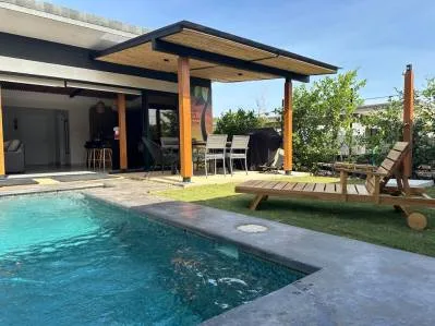 Modern 3 bedroom House in Private Residential with Pool and Guest House - Real Estate Tamarindo