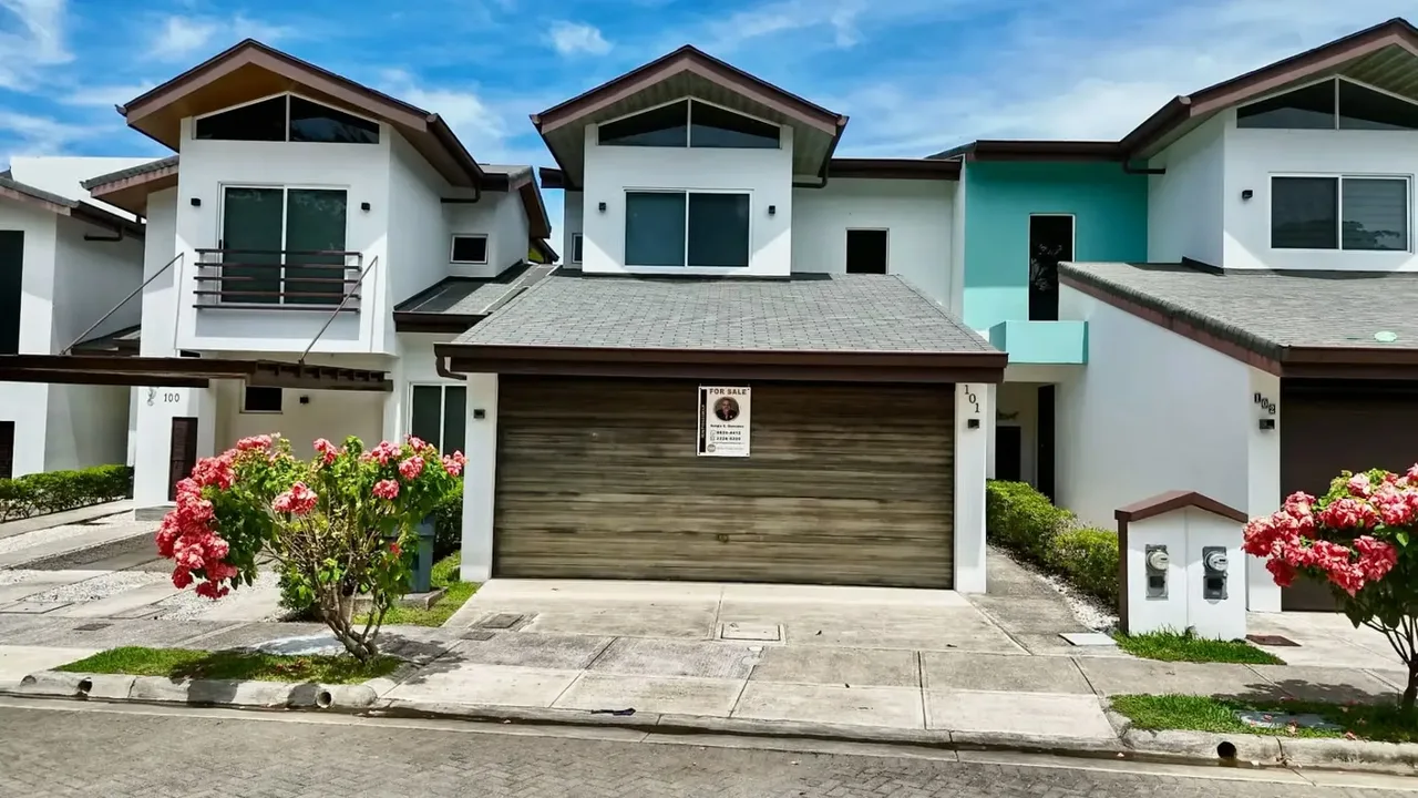 Modern Luxury Home in Jacó’s Premier and Most Sought-After Gated Community – Fully Furnished & Move-In Ready