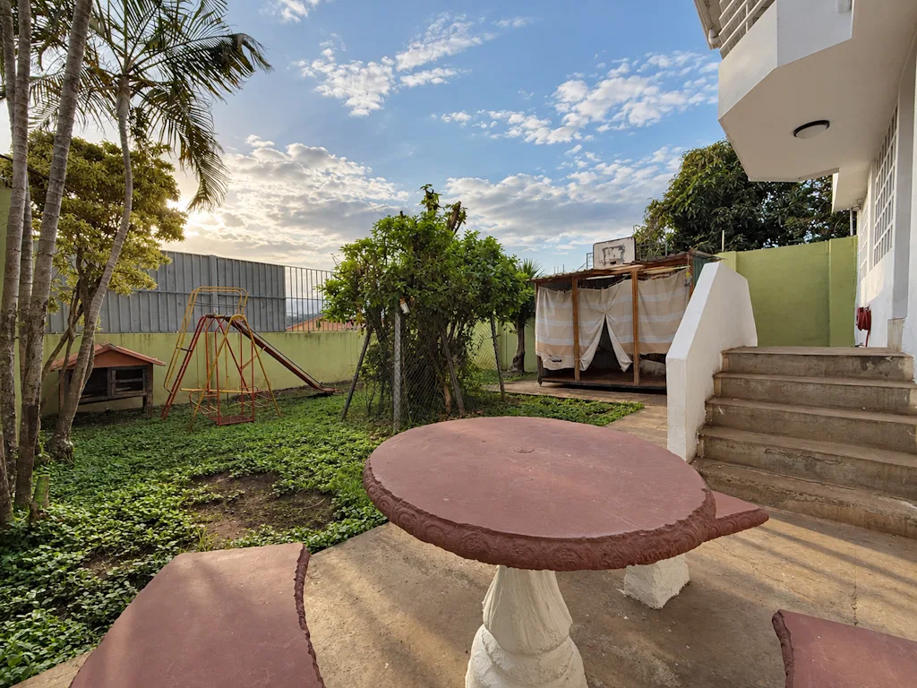 Propiedad de 4 niveles, con uso de suelo mixto, con un área de parqueo de 200 m² (aproximadamente para 8 vehículos), en zona transitada y con alta exposición para ..., photo 24