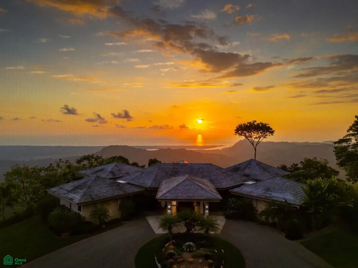 ¡Vistas de 360 grados! ¡La casa de lujo definitiva!, photo 2