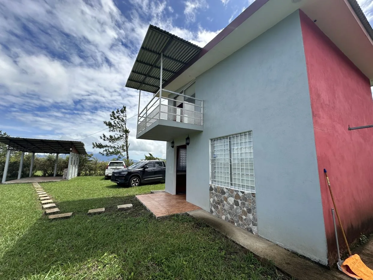 Volcano Views &amp; Country Living - A Private Tierras Morenas Retreat, photo 3
