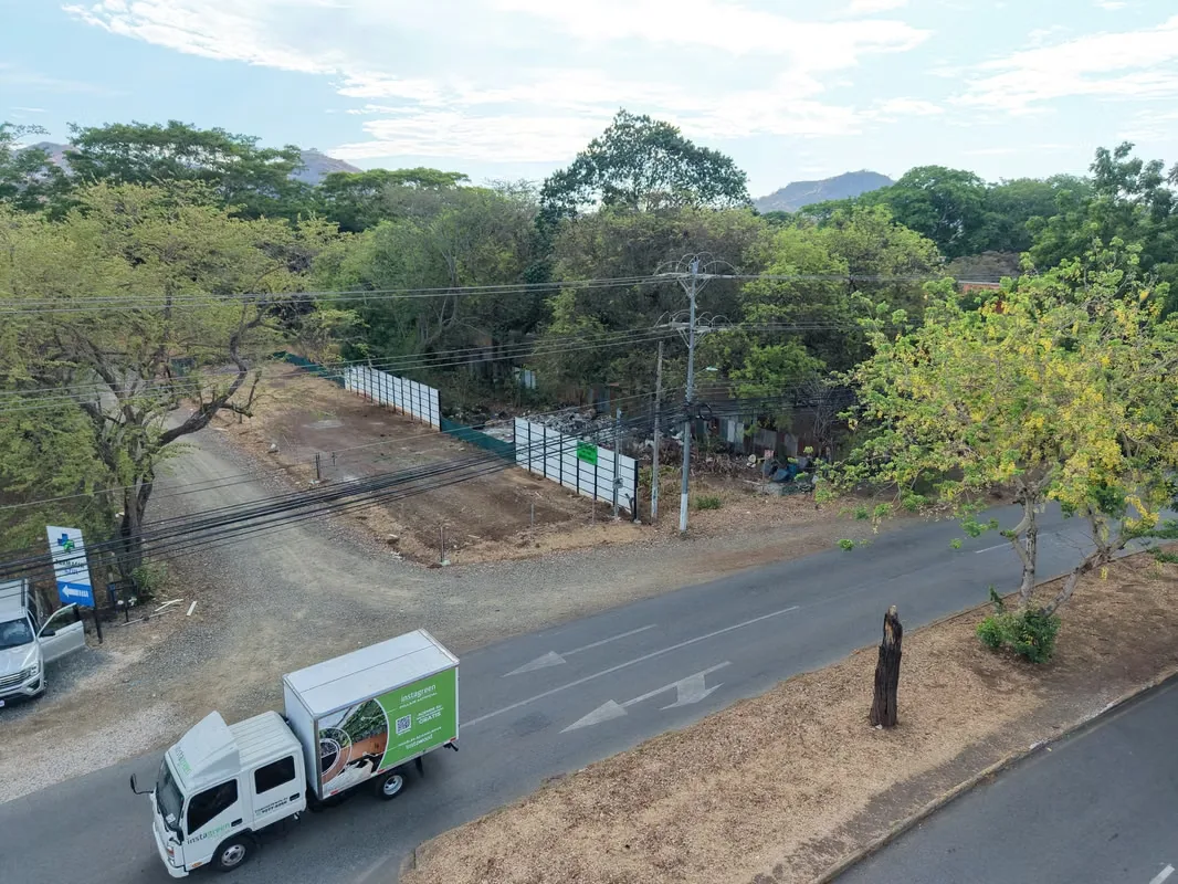 Take advantage of this outstanding investment opportunity in the heart of Playas del Coco. This 661.27 m² lot is strategically located on the main road, offering excellent visibility ..., photo 8