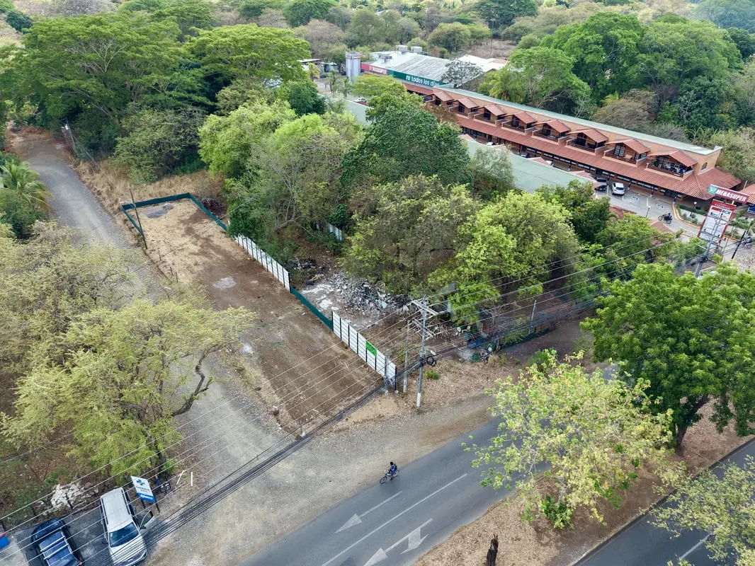 Take advantage of this outstanding investment opportunity in the heart of Playas del Coco. This 661.27 m² lot is strategically located on the main road, offering excellent visibility ..., photo 10
