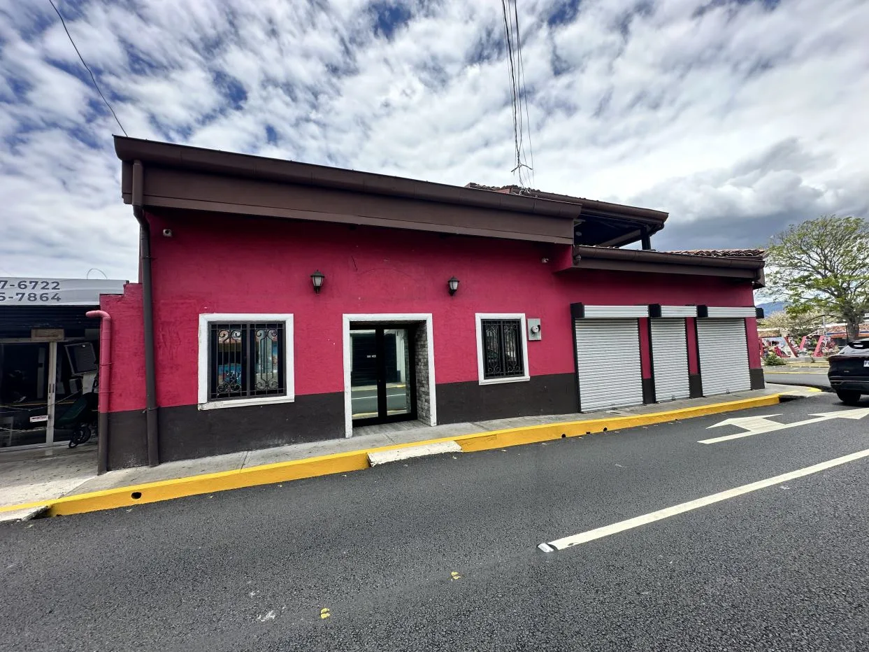 Restaurant Fully Equipped Commercial Space for Lease in Barva, Heredia | Turnkey Business Opportunity