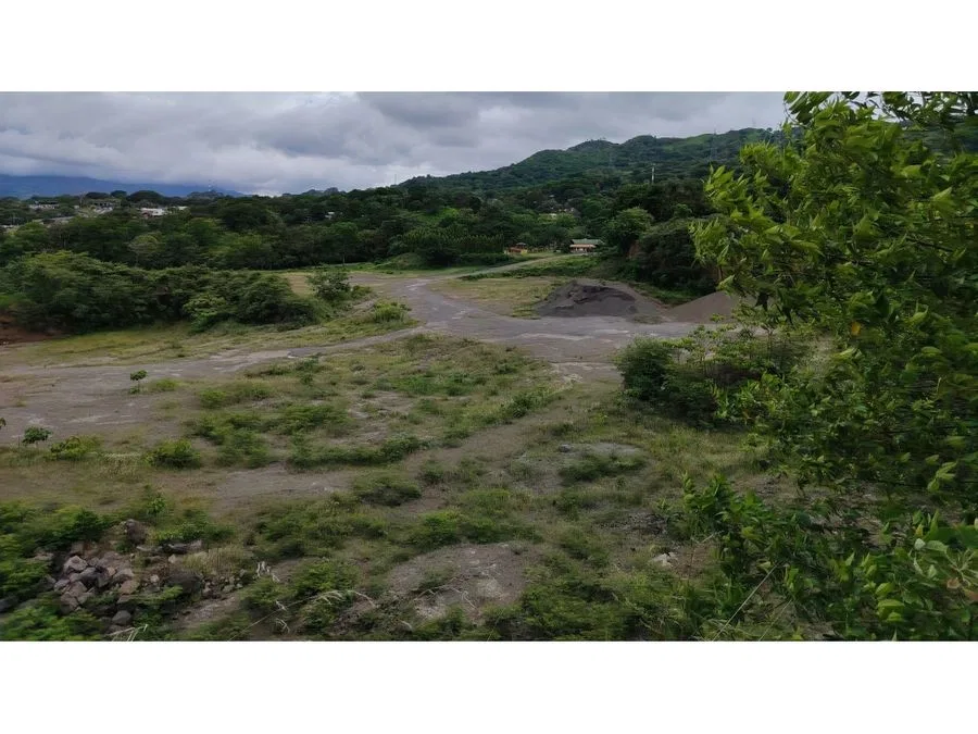 Venta de tajo de 462773 m2 en Atenas