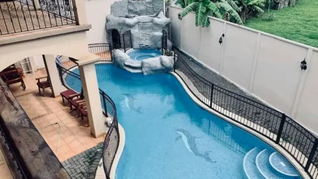 House for sale in Ciudad Cariari, Bosques Doña Rosa - With pool