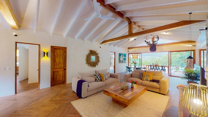 House and Guest House with Creek Access – 3.8 Acres, photo 15