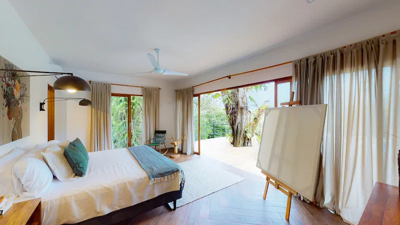House and Guest House with Creek Access – 3.8 Acres, photo 16
