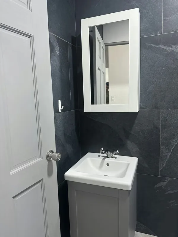 Apartamento en 3er Piso nuevo alquiler incluye consumo de Agua y Electricidad. Zona Segura Seguridad 24 horas., photo 6