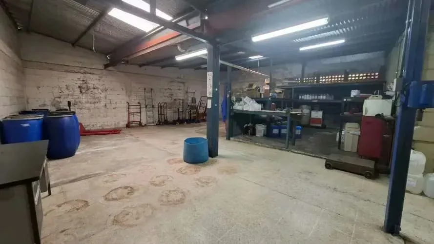 Excellent location for a development of clinics, medical clinics, mechanical workshop, vehicle ..., photo 4