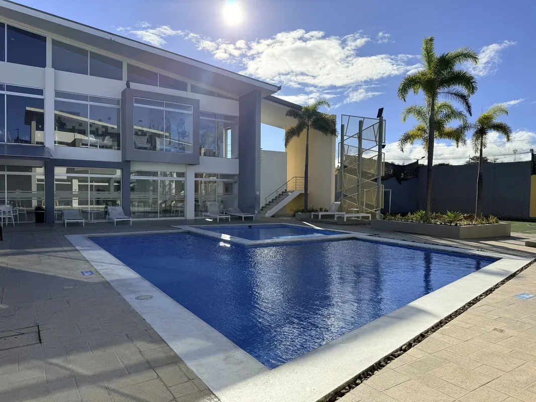 House for rent, Via Heredia gated community, San Pablo. Immediate availability.