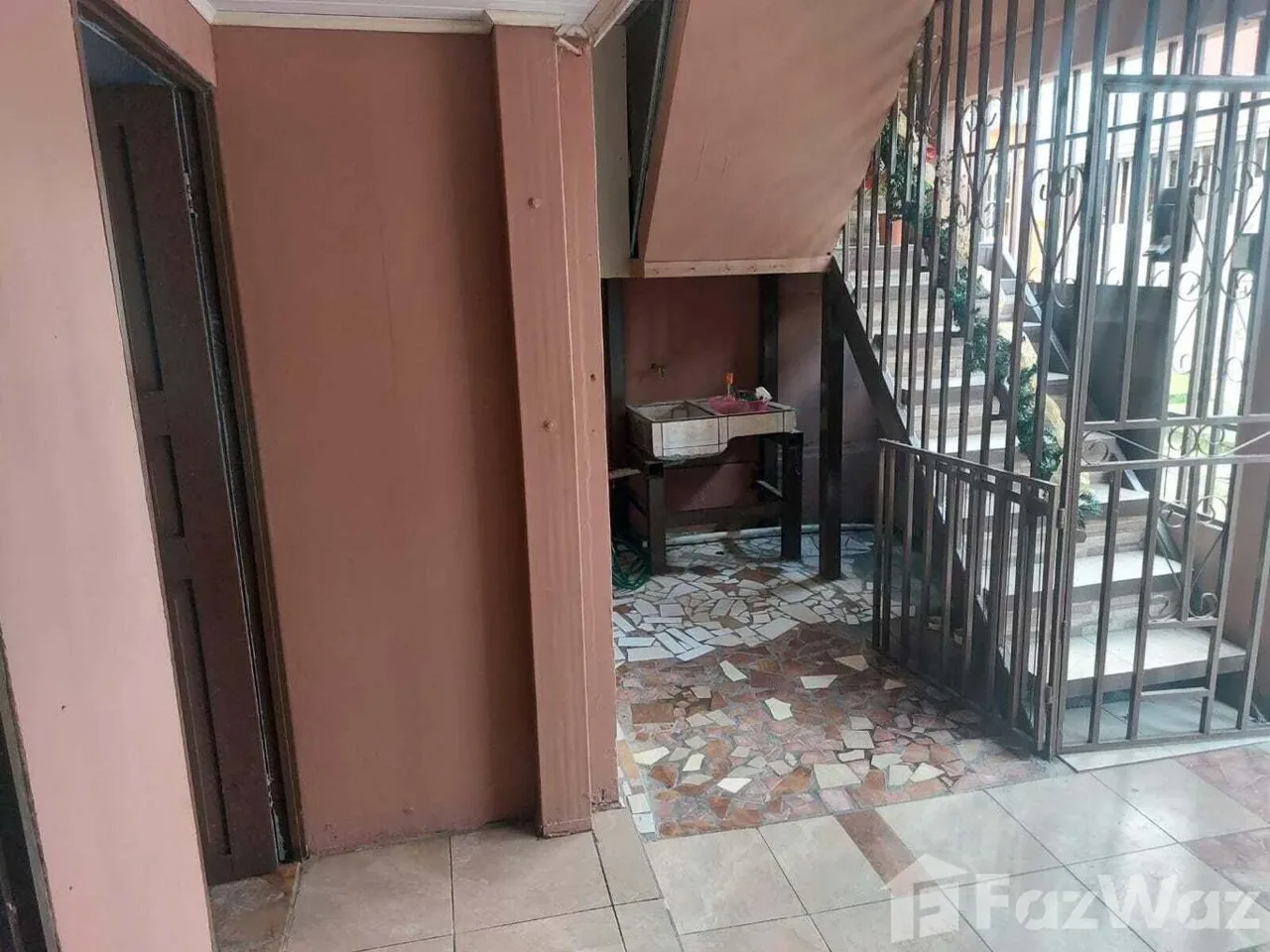 5 Bedroom House for Sale at Goicochea for $128,000, photo 5