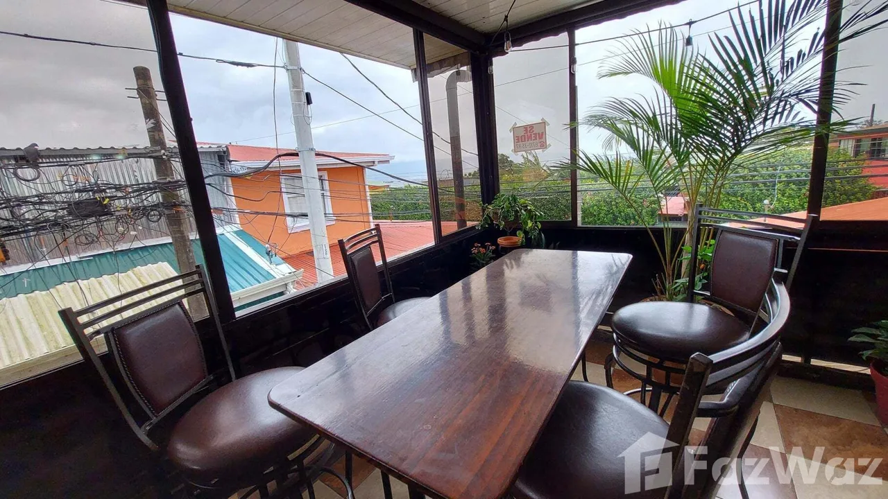 5 Bedroom House for Sale at Goicochea for $128,000, photo 6