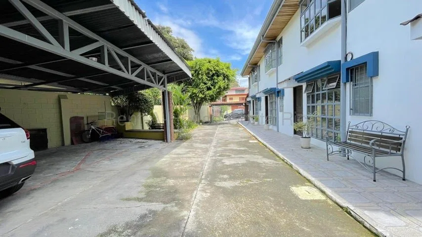Venta de Propiedad con 4 Apartamentos en Montelimar, Calle Blancos. RAH 27-933 - Venta en Calle Blancos, photo 4