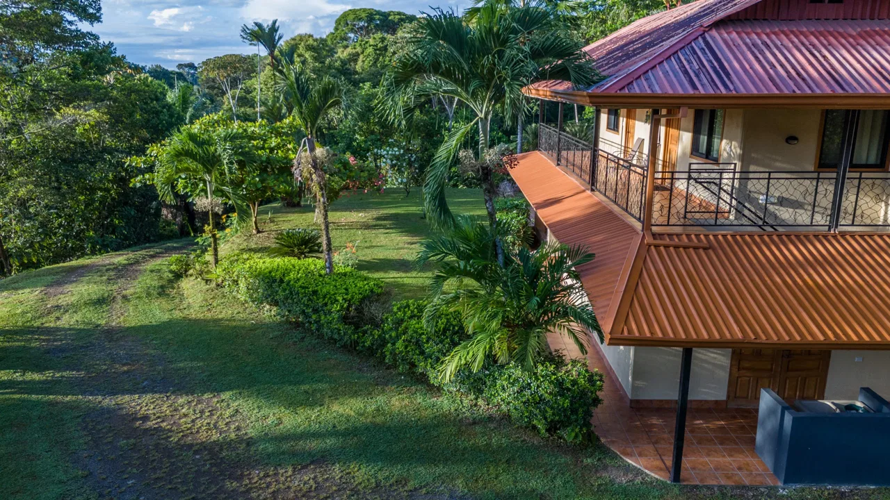TWO FLOOR PROPERTY WITH LANDSCAPING VIEWS, IN TORTUGA ABAJO – 0.7 ACRES, photo 3