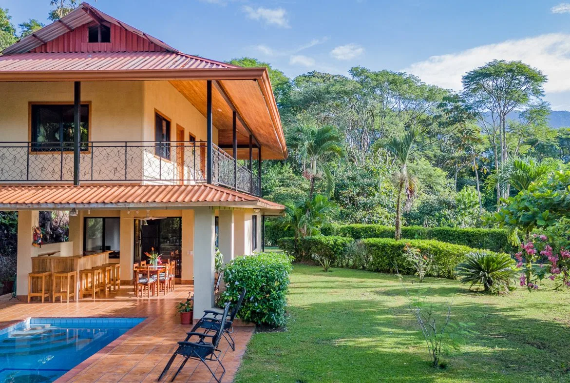TWO FLOOR PROPERTY WITH LANDSCAPING VIEWS, IN TORTUGA ABAJO – 0.7 ACRES, photo 5