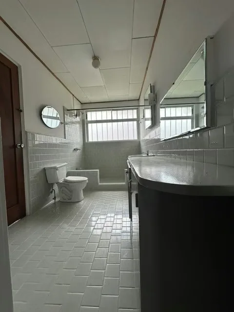 Esta hermosa casa con apartamento incluido en Barrio La Granja, San Pedro, Montes de Oca abarca 846 m2 de terreno con un frente de 37m2., photo 12