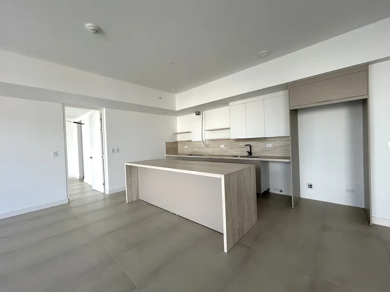 3 Bed Condo For Sale in Rohrmoser