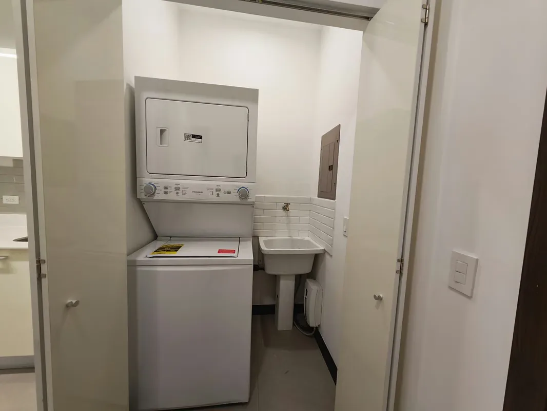 ALQUILER DE APARTAMENTO TIPO ESTUDIO CON LÍNEA BLANCA, URBAN FLATS, SANTA ANA, photo 11