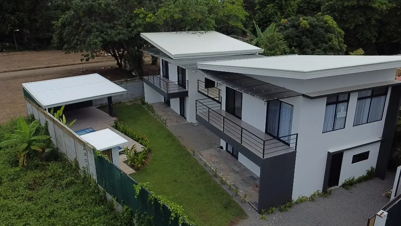 NEW FOUR – PLEX INVESTMENT IN UVITA, photo 11