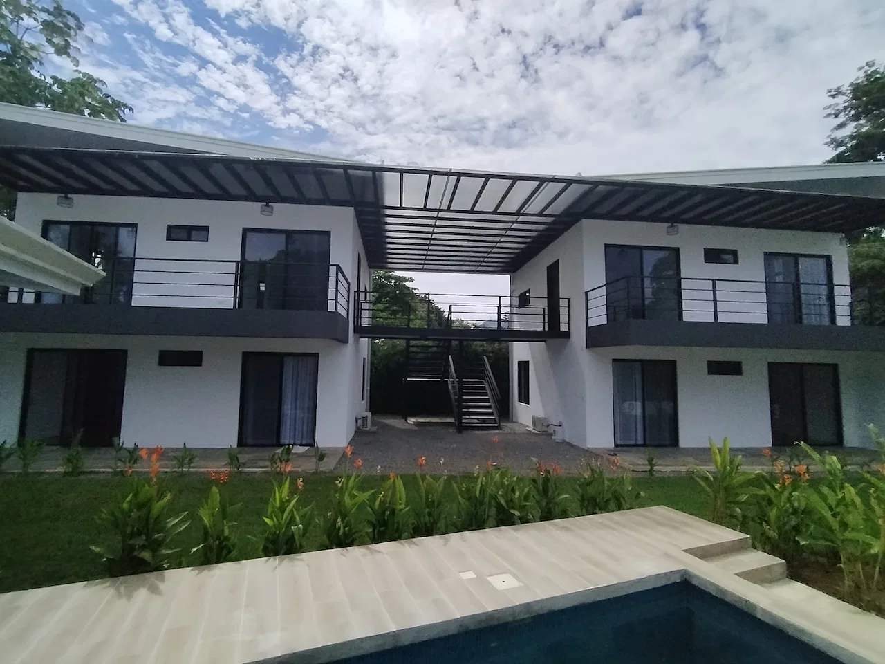 NEW FOUR – PLEX INVESTMENT IN UVITA, photo 17