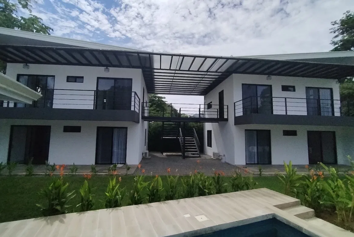 NEW FOUR – PLEX INVESTMENT IN UVITA, photo 18