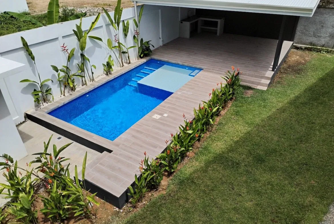 NEW FOUR – PLEX INVESTMENT IN UVITA, photo 22